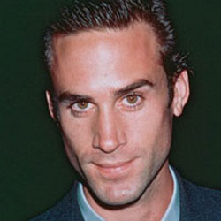 Joseph Fiennes